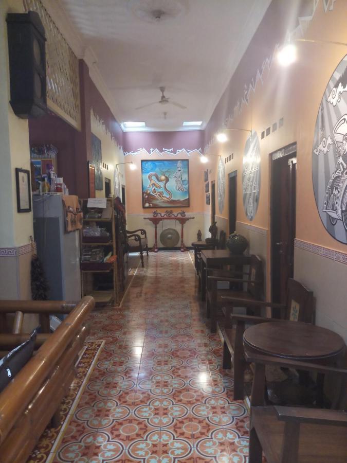 Losmen Setia Kawan Yogyakarta Exterior photo